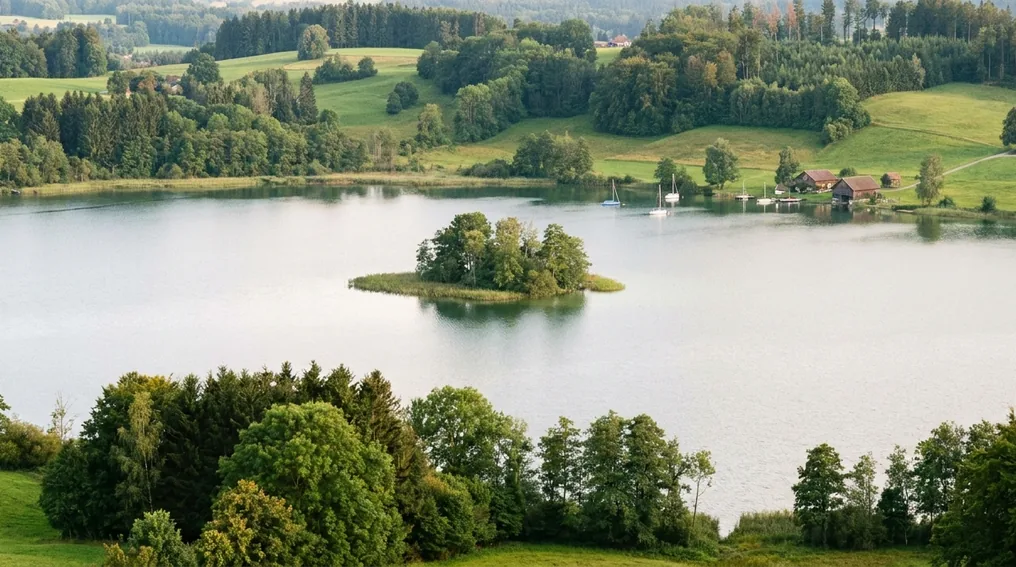 Der Große Plöner See in der Holsteinischen Schweiz